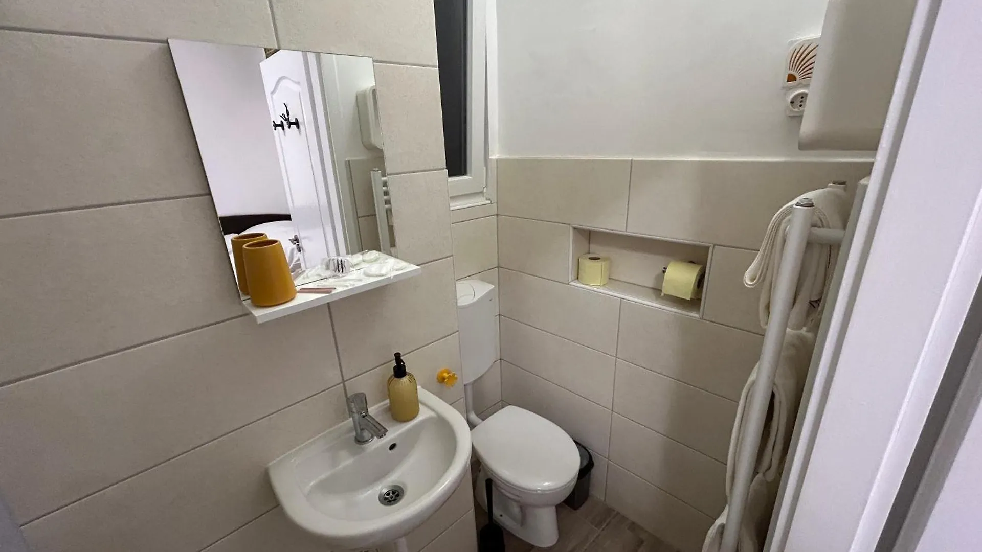 Mysterious Garden Apartment Budapest 0*,  Hungary